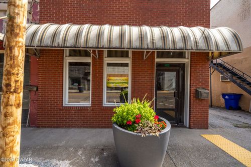 2372 Cedar St, Mc Kenzie, TN, 38201-2218 | Card Image