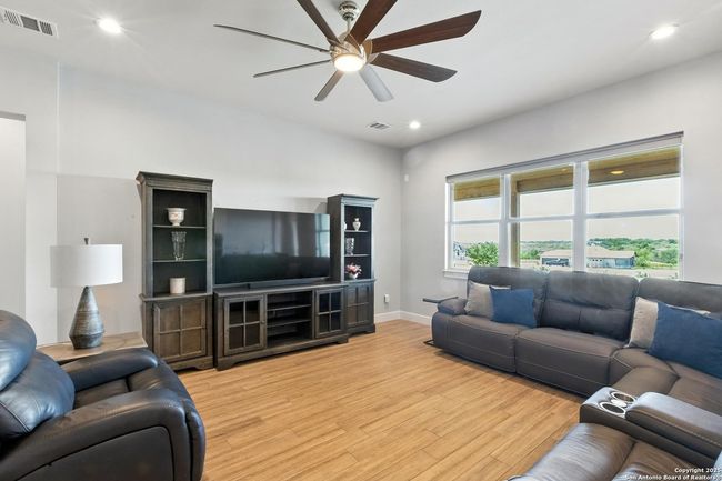 450 Peck St, House other with 4 bedrooms, 3 bathrooms and null parking in Kyle TX | Image 10