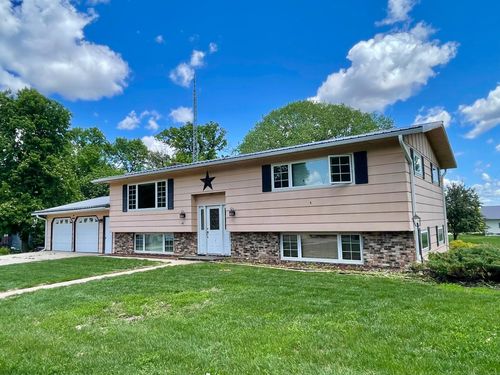 351 5th St S, Franklin, MN, 55333-4405 | Card Image