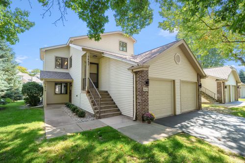 7683 Blackmar Cir, Portage, MI, 49024-4089 | Card Image
