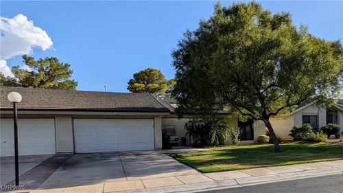5705 Pearldrop Ave, Las Vegas, NV, 89107-1519 | Card Image