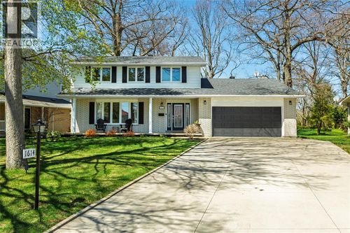 1614 Blackwell Rd, Sarnia, ON, N7X1A4 | Card Image