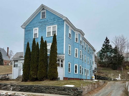 11 Green Street, Rockingham, VT, 05101 | Card Image