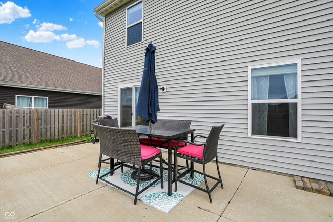 Large concrete patio | Image 35