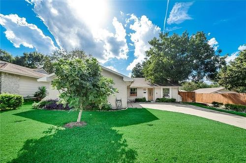 405 Woodmere Dr, Garland, TX, 75043-2931 | Card Image