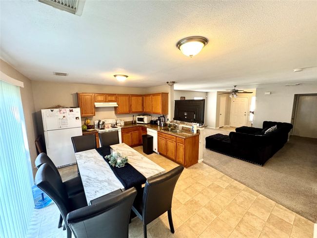 7302 River Pines Dr, House other with 3 bedrooms, 3 bathrooms and 2 parking in Cypress TX | Image 7
