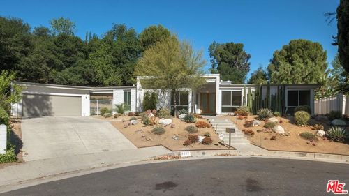 4207 Michelangelo Ave, Woodland Hills, CA, 91364-5306 | Card Image