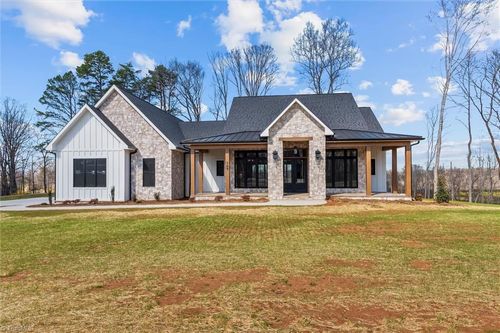 765 Golf Course Rd, Pilot Mountain, NC, 27041-8474 | Card Image