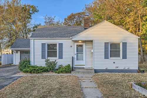 18 Park Ln, Hopkins, MN, 55343-9225 | Card Image