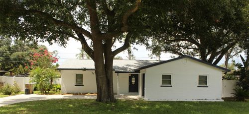 6112 E 111th Ave, Temple Terrace, FL, 33617-3130 | Card Image