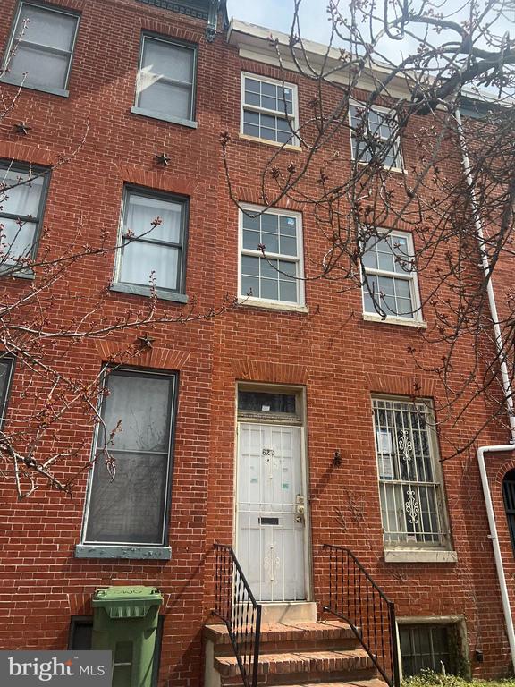 Paca St, Baltimore, MD 21201