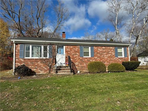 17 Colonial Dr, Warren, RI, 02885-1710 | Card Image