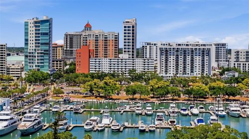 704-33 S Gulfstream Ave, SARASOTA, FL, 34236-8912 | Card Image