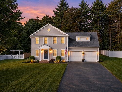 61 Nobadeer Cir, Kingston, MA, 02364-3305 | Card Image