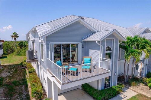 12142 Siesta Dr, Fort Myers Beach, FL, 33931-2341 | Card Image