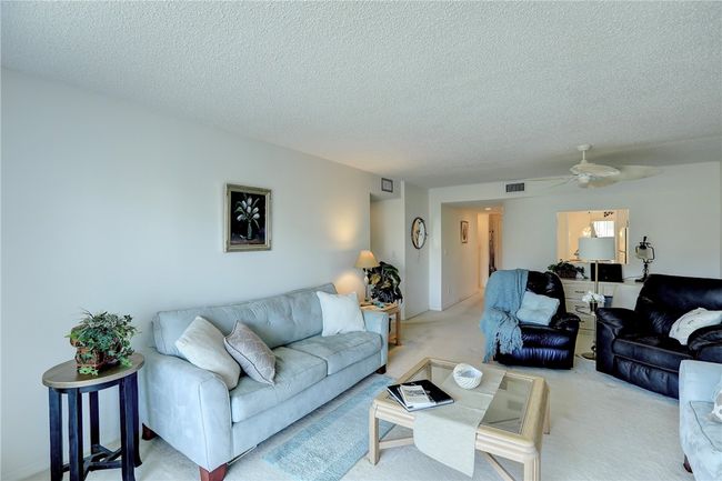 6110 - 6110 River Run Dr, House attached with 2 bedrooms, 2 bathrooms and null parking in Sebastian FL | Image 7