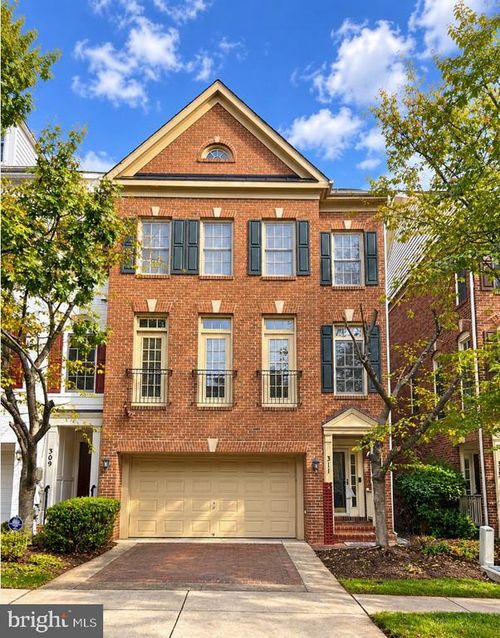 311 Oak Knoll Ter, ROCKVILLE, MD, 20850-7775 | Card Image