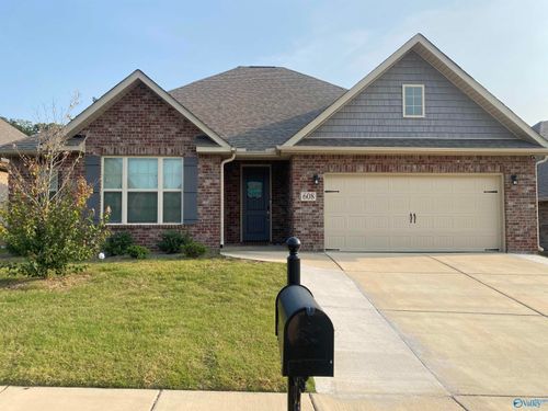 608 Magnolia Place Ln Sw, Hartselle, AL, 35640-3878 | Card Image