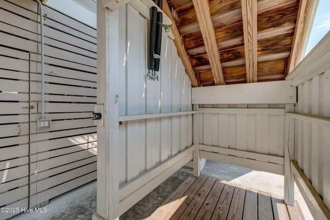 Outdoor Shower | Image 68