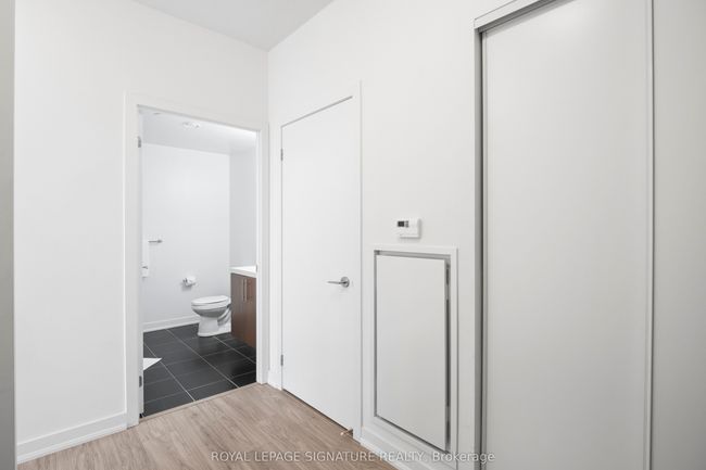 502 - 85 Duke St W, Condo with 2 bedrooms, 2 bathrooms and null parking in Kitchener ON | Image 4