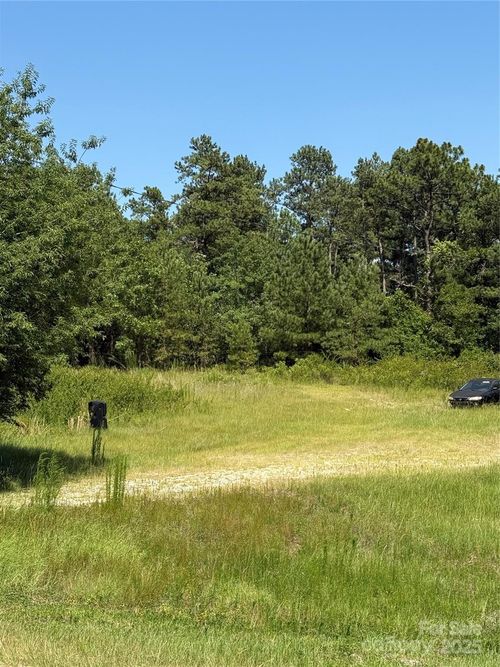 807 Brown Springs Church Rd, Hartsville, SC, 29550-2320 | Card Image