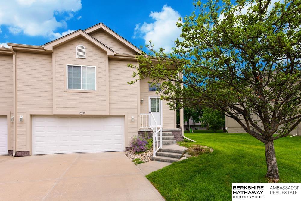 Anne St, Omaha, NE 68135