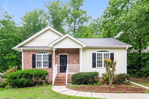 107 Powers Rd, Winston Salem, NC, 27106-3615 | Card Image