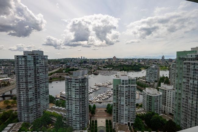3706 - 1009 Expo Blvd, Condo with 2 bedrooms, 2 bathrooms and 1 parking in Vancouver BC | Image 35
