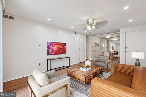 6706-507 Wilson Bridge Dr, OXON HILL, MD, 20745-1815 | Card Image