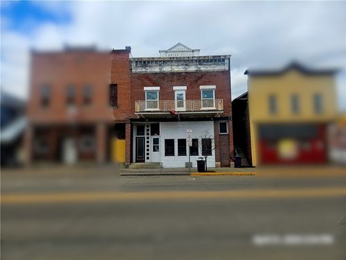 23716 Washington St, Independence, WI, 54747-9000 | Card Image