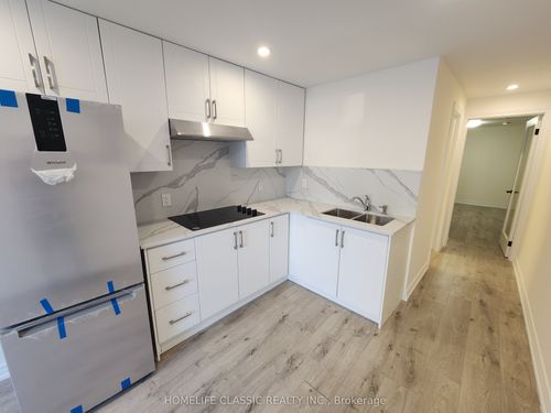 8-5 Main St S, Uxbridge, ON, L9P1P7 | Card Image