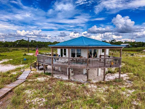 367 Gulf Shore Dr, Carrabelle, FL, 32322 | Card Image
