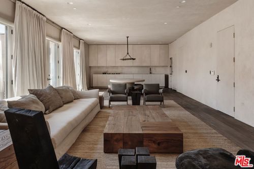 c34-23500 Park Sorrento, Calabasas, CA, 91302 | Card Image