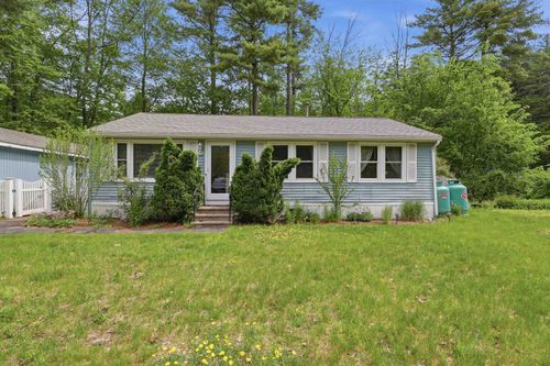 63 Trestle Brook Dr, Nashua, NH, 03062-3589 | Card Image