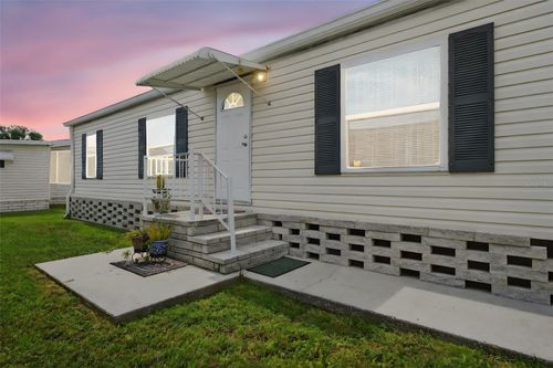 3110 Moss Hill St, WESLEY CHAPEL, FL, 33543-6302 | Card Image