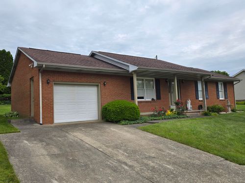 110 Albany Ln, Winchester, KY, 40391-8604 | Card Image