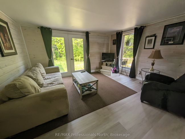 1408 Pearcely Rd, House other with 2 bedrooms, 1 bathrooms and 10 parking in Sundridge ON | Image 10