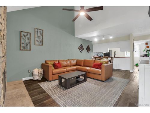2053 S Worchester Way, Aurora, CO, 80014-4308 | Card Image