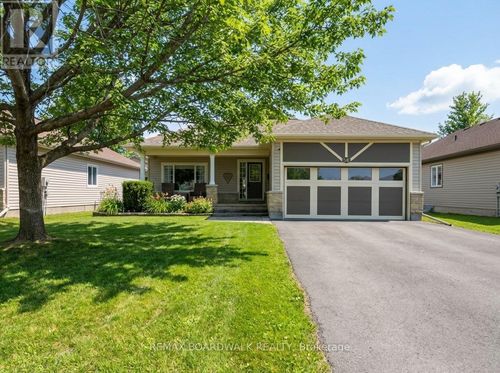 36 Sinclair Ave, Carleton Place, ON, K7C4V3 | Card Image