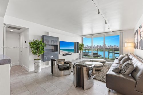1518-1000 West Ave, Miami Beach, FL, 33139-4759 | Card Image