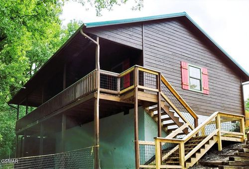 905 Sunrise Blvd, Sevierville, TN, 37862-2717 | Card Image