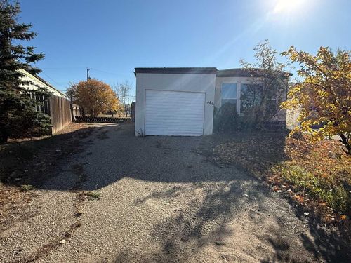 {{alt}} | Card Image