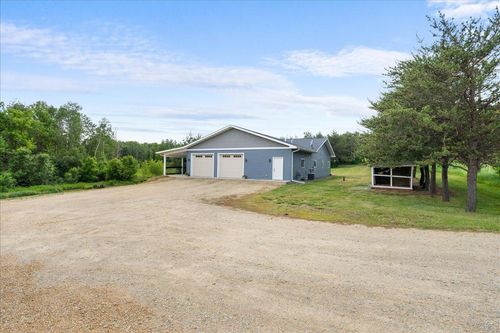 1013 70th Ave, Roberts, WI, 54023-8317 | Card Image