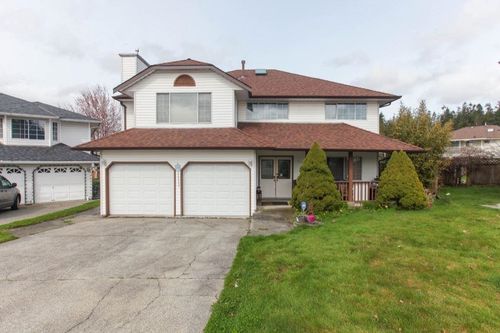 14305 91 Ave, Surrey, BC, V3V7T7 | Card Image