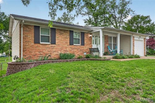 1818 San Pedro Ln, Fenton, MO, 63026-3248 | Card Image