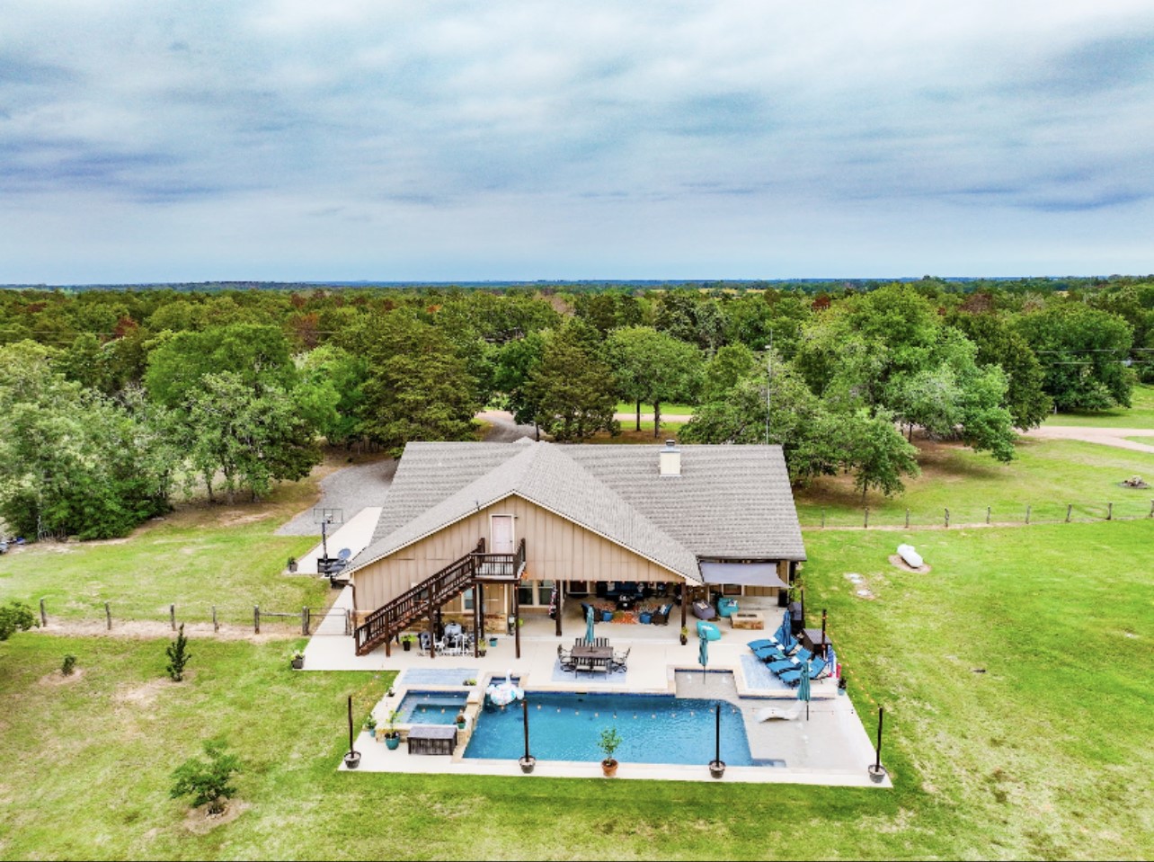 Private Road 7039 , Lexington, TX 78947