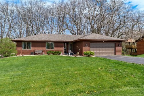 6658 Nestlewood Dr, Roscoe, IL, 61073-8396 | Card Image