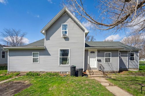 604 1st St, Traer, IA, 50675-1006 | Card Image
