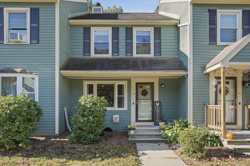 38-38 Walnut Cir, Merrimack, NH, 03054-2661 | Card Image