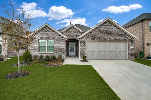 5825 Rostherne Dr, Aubrey, TX, 76227-2920 | Card Image